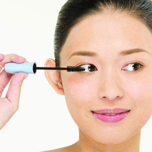 Hút hồn với mắt chuốt mascara