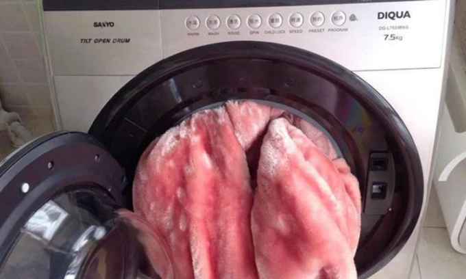 5 vật dụng không nên cho vào máy giặt