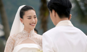 Ba bộ váy cưới của Ngô Thanh Vân