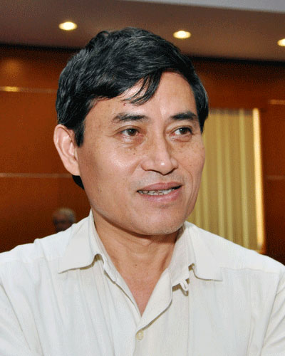 Bộ Công Thương 'lắng nghe' nhưng vẫn đẩy nhanh dự án bô xít  