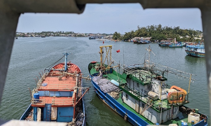 Ngư dân mất nhà vì tàu vỏ thép