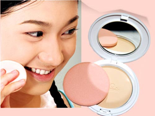  Đừng để hộp trang điểm chứa đầy “thuốc độc” 