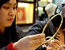 Thị trường vàng tiếp tục tăng nhiệt 
