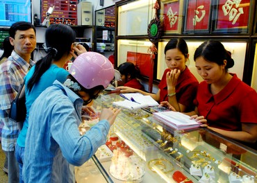 Thị trường vàng quay ngoắt 180 độ