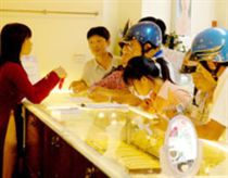 Thị trường vàng diễn biến khó lường 