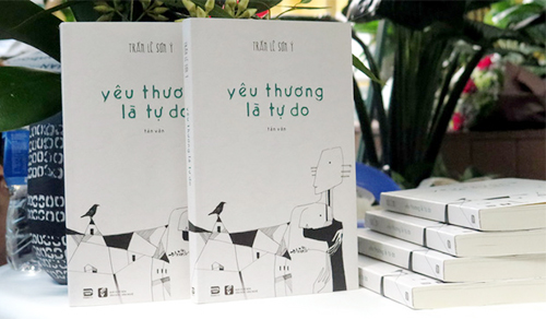 'Yêu thương là tự do' - trang viết đi tìm sự bình an