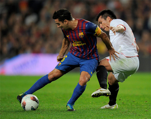 Barca chật vật thắng 'chú lùn' Granada