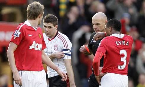 Tám chiếc thẻ đỏ trong sự nghiệp của Gerrard